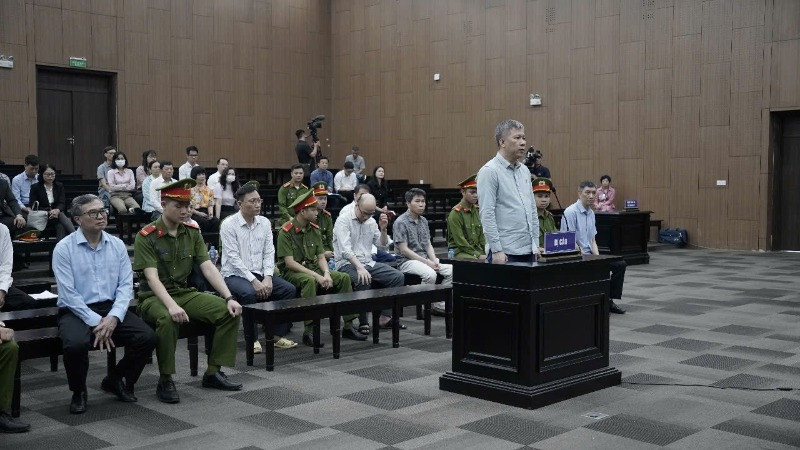 Bị cáo Phương Hoàng Kim tại tòa. Bị cáo Phương Hoàng Kim tại tòa.