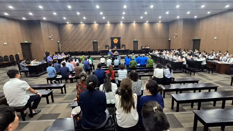 Toàn cảnh phiên tòa