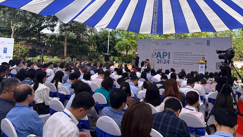 Toàn cảnh Lễ công bố Chỉ số Hiệu quả quản trị và hành chính công cấp tỉnh Việt Nam (PAPI) năm 2024.