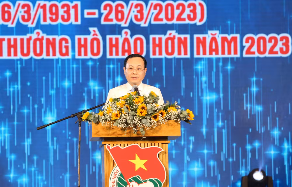 Phó Bí thư Thành ủy Thành phố Hồ Chí Minh Nguyễn Văn Hiếu phát biểu chỉ đạo tại chương trình.