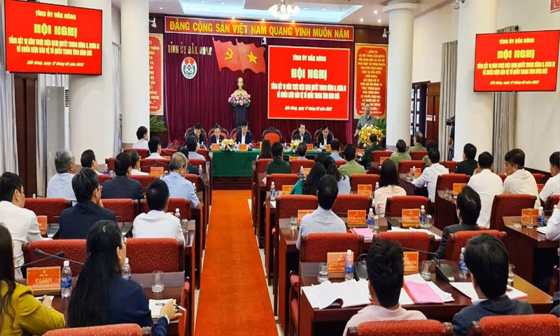 Quang cảnh Hội nghị tổng kết 10 năm thực hiện Nghị quyết Trung ương 8, khóa XI về chiến lược bảo vệ Tổ quốc trong tình hình mới tại Đắk Nông.