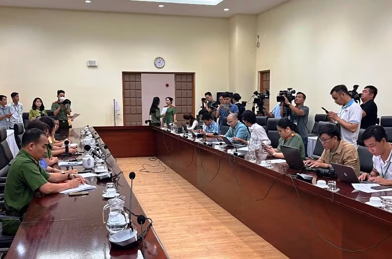 Công an Thành phố Hồ Chí Minh cung cấp thông tin tại buổi họp sáng 17/2.