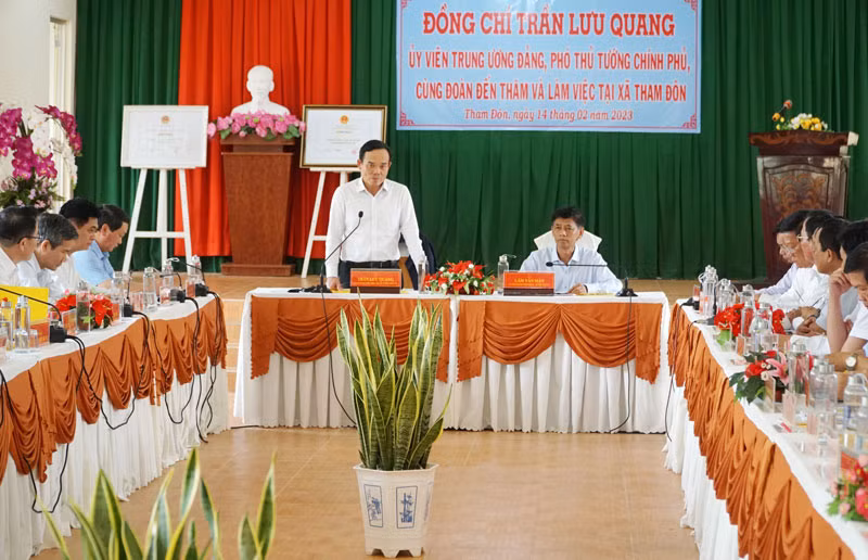 Phó Thủ tướng Trần Lưu Quang phát biểu tại buổi làm việc ở xã Tham Đôn, huyện Mỹ Xuyên, tỉnh Sóc Trăng.