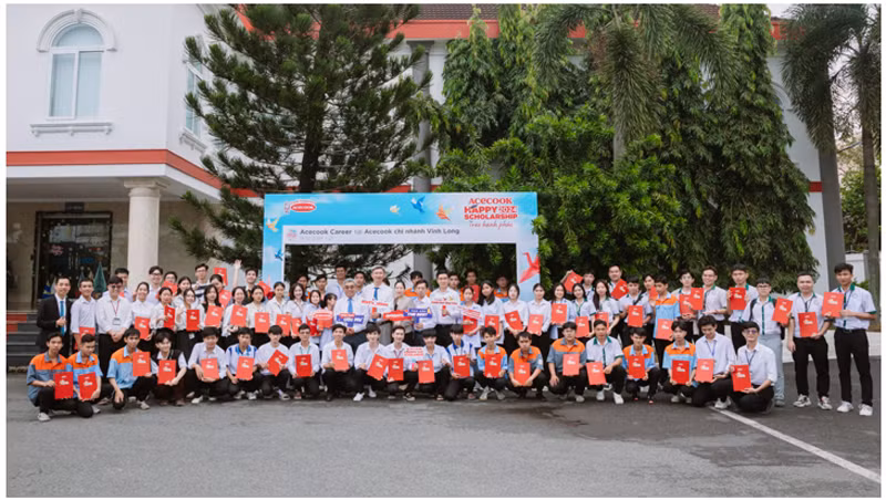 Acecook Việt Nam tiếp tục lan tỏa giá trị hạnh phúc thông qua chương trình học bổng Acecook Happy Scholarship 2024 lần thứ 9.