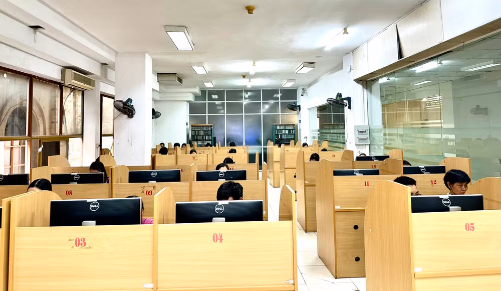 Phòng đọc đa phương tiện ở Thư viện Quốc gia.