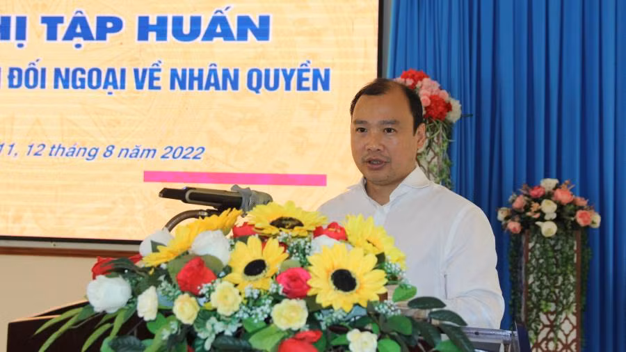 Phó Trưởng Ban Tuyên giáo Trung ương Lê Hải Bình thông tin chuyên đề tình hình thế giới và khu vực tác động đến công tác thông tin đối ngoại.