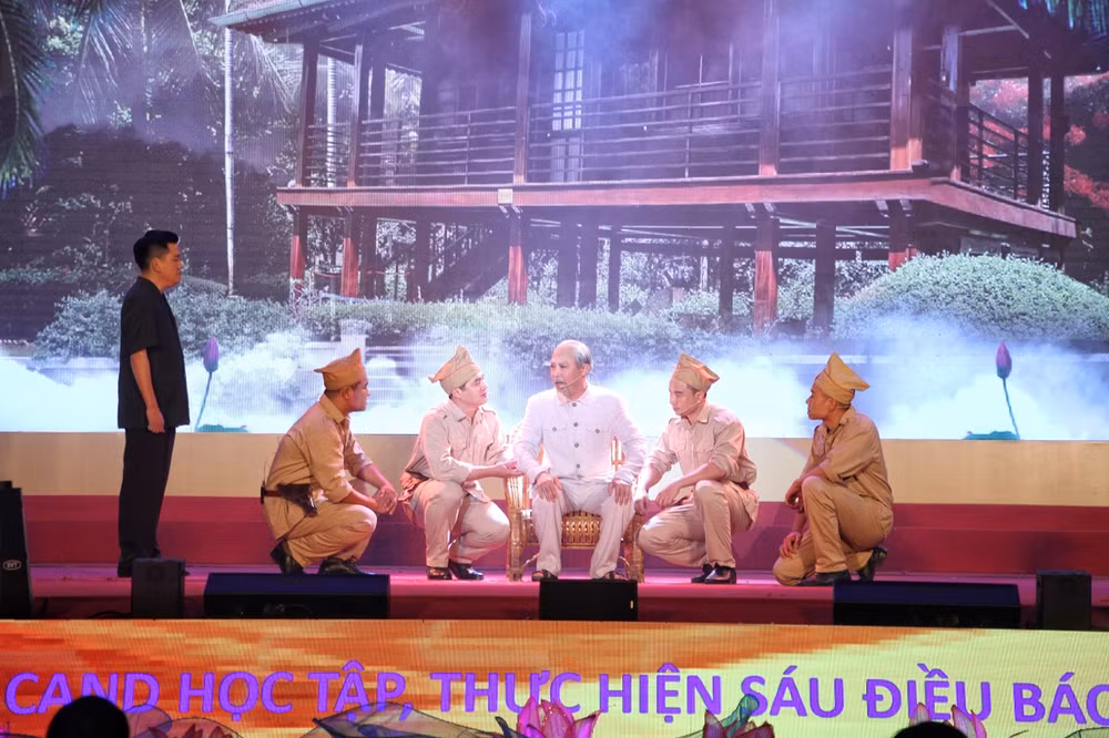 Một tiết mục của Đoàn nghệ thuật quần chúng Công an tỉnh Nghệ An.