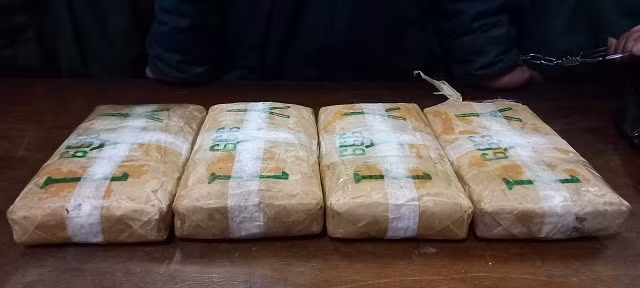 Tang vật thu giữ.