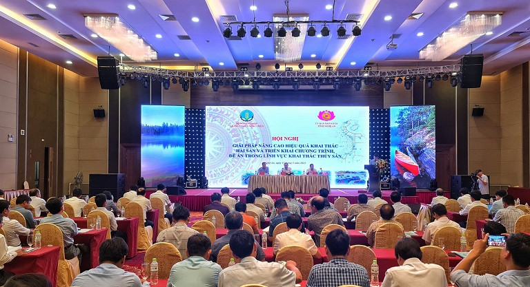Toàn cảnh hội nghị.