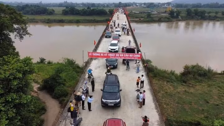 Thông xe kỹ thuật cầu Đò Cung.