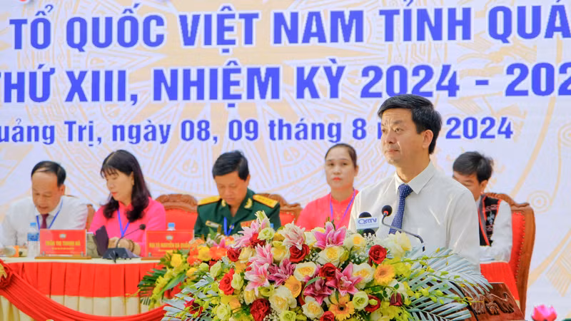 Bí thư Tỉnh ủy Quảng Trị Lê Quang Tùng phát biểu tại đại hội.