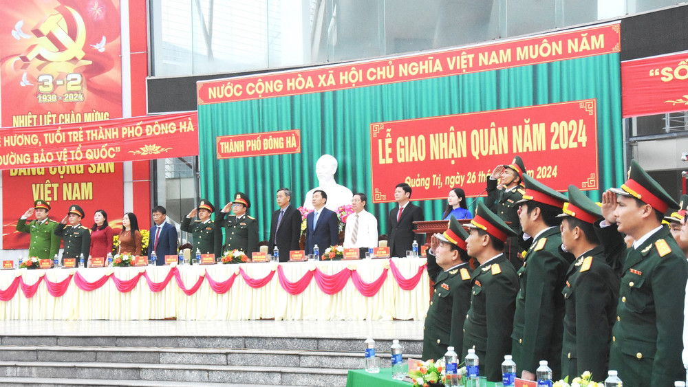 Lễ giao nhận quân tại thành phố Đông Hà.