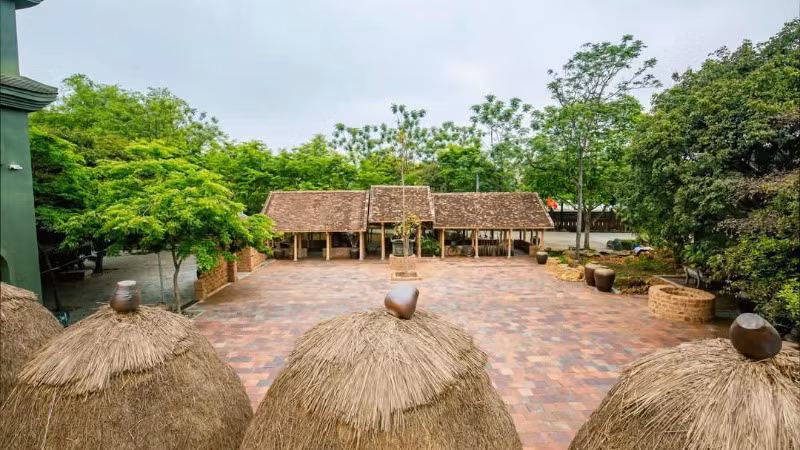 Khung cảnh gợi lên miền ký ức.