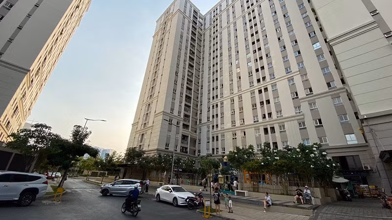 Khu Nhà ở xã hội Imperial Palace (quận Bình Tân) với khoảng 900 căn hộ nhà ở xã hội, đưa vào hoạt động tháng 10/2022, đáp ứng nhu cầu về chỗ ở cho các đối tượng chính sách chưa có nhà ở. Nguồn: Báo Nhân Dân