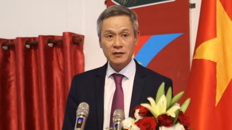 Đại sứ Việt Nam tại Campuchia Nguyễn Minh Vũ phát biểu ý kiến tại buổi lễ.