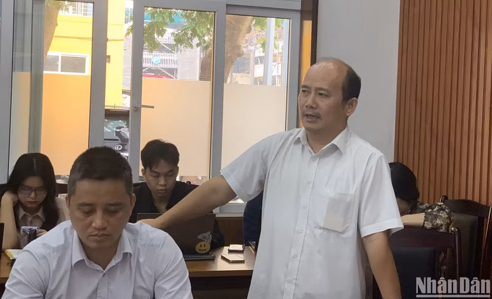 Ông Vũ Duyên Hải, Trưởng Phòng Khai thác thủy sản (Cục Thủy sản), cho biết việc cập nhật danh sách về các tàu cá nguy cơ vi phạm IUU còn hạn chế.