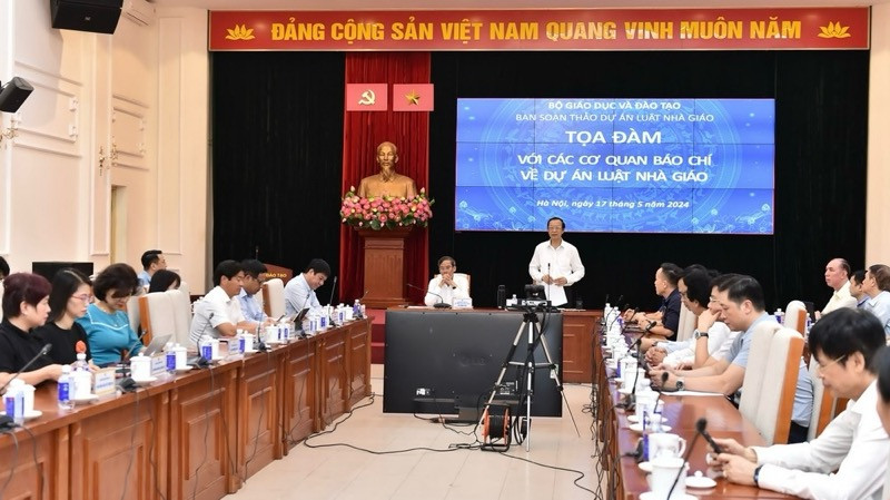 Toàn cảnh tọa đàm. 