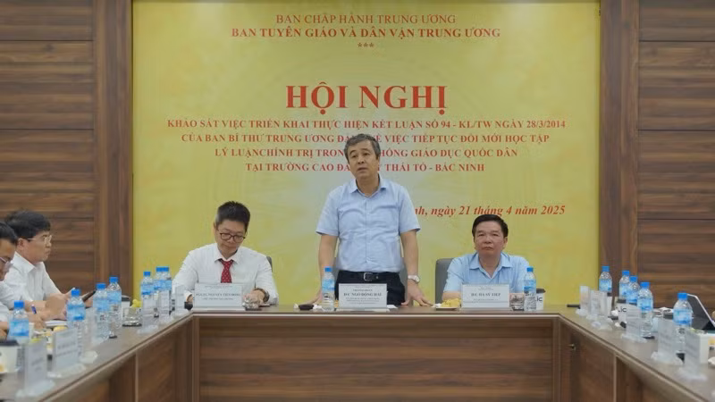 Đồng chí Ngô Đông Hải, Ủy viên Trung ương Đảng, Phó Trưởng Ban Tuyên giáo và Dân vận Trung ương phát biểu.