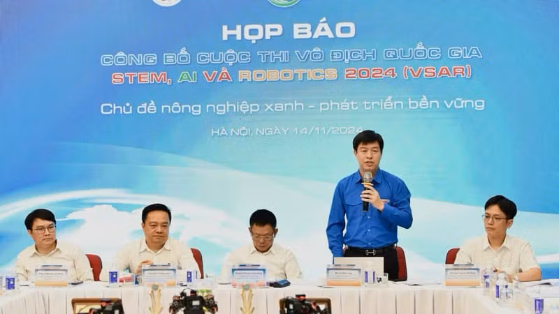 Quang cảnh buổi họp báo.