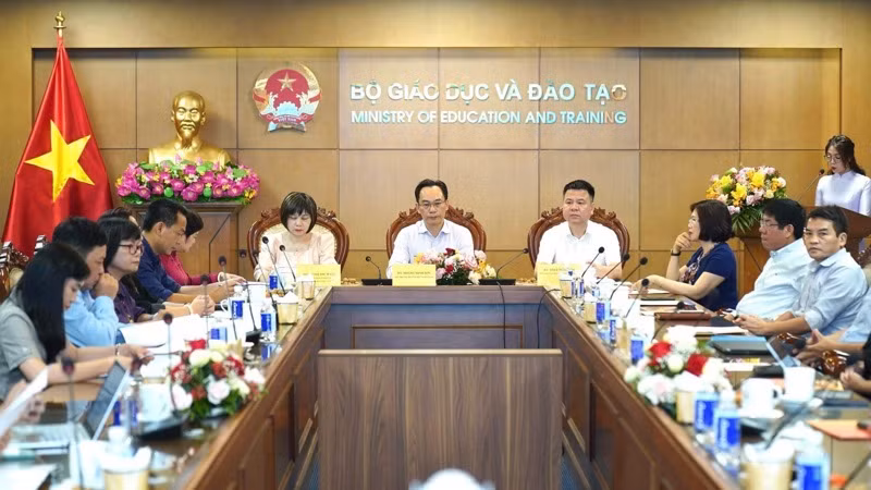 Quang cảnh buổi họp báo.