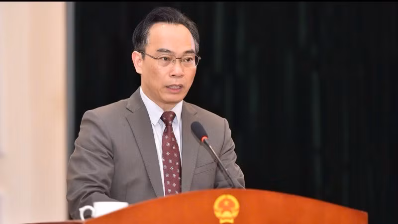 Thứ trưởng Bộ Giáo dục và Đào tạo Hoàng Minh Sơn phát biểu tại lễ ký kết.