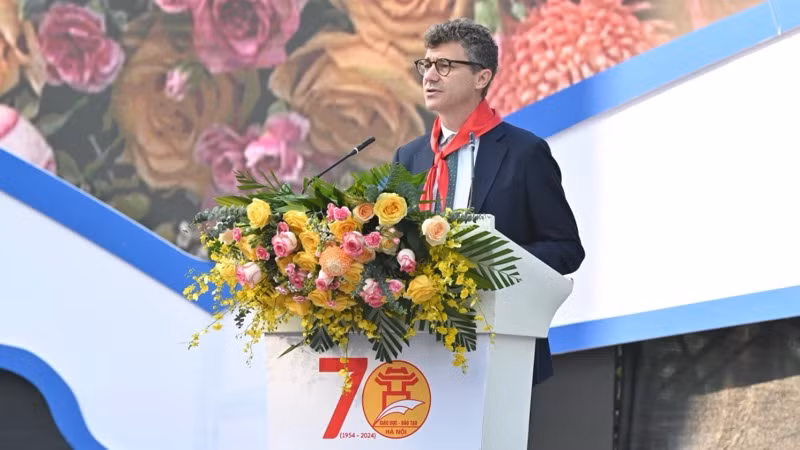 Trưởng Đại diện UNESCO tại Việt Nam, Jonathan Wallace Baker phát biểu tại chương trình.