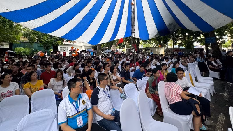 Những thắc mắc, băn khoăn của thí sinh và phụ huynh được Ban tư vấn giải đáp.