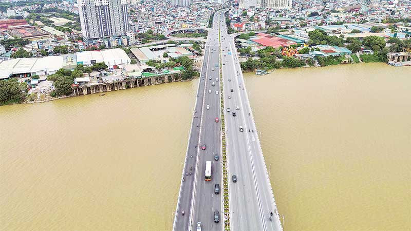 Cầu Vĩnh Tuy giai đoạn 2 được đưa vào khai thác.