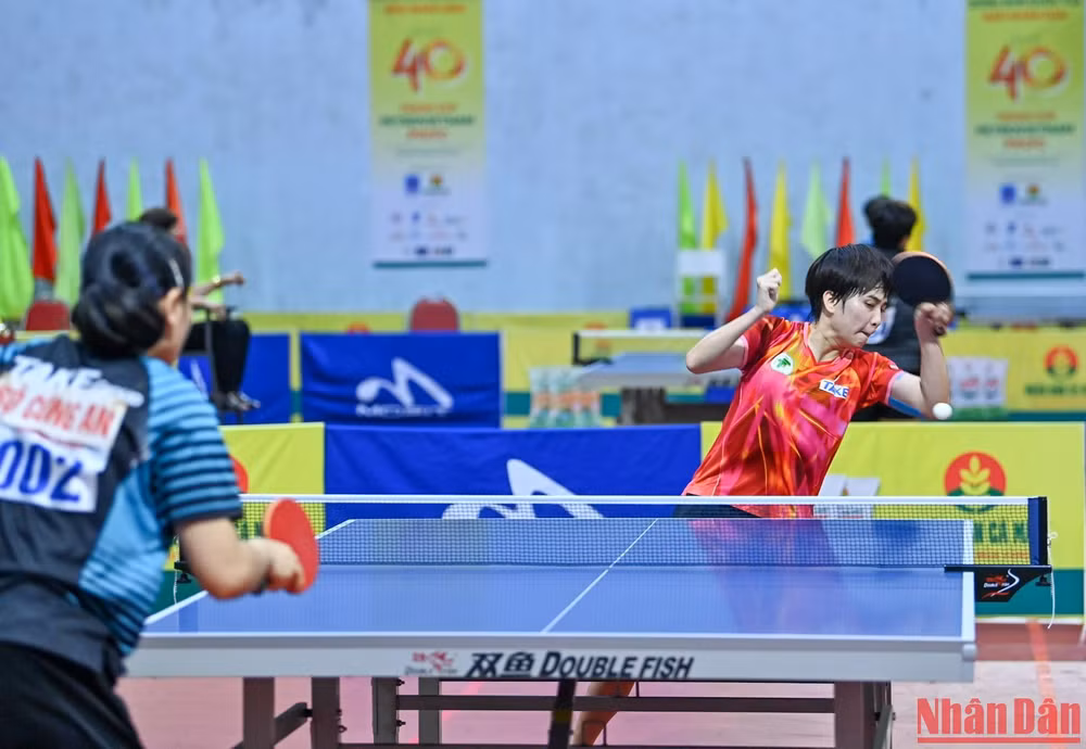 Trận bán kết giữa Nguyễn Khoa Diệu Khánh gặp Nguyễn Thị Việt Linh.