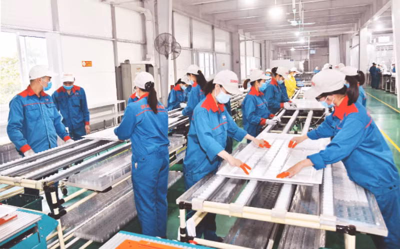 Sản xuất đồ điện gia dụng tại nhà máy của Tập đoàn Sunhouse, huyện Quốc Oai, Hà Nội. (Ảnh Đăng Anh)