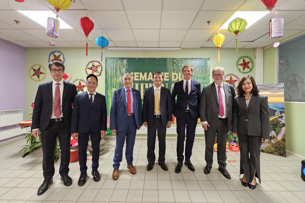 Carrefour là hệ thống phân phối đầu tiên của Pháp đồng hành cùng sản phẩm Việt và nâng tầm Tuần hàng Việt Nam như một sự kiện thường niên, có ý nghĩa quảng bá các sản phẩm đặc trưng của Việt Nam. Thứ trưởng Đỗ Thắng Hải cũng nhấn mạnh rằng, sự kiện đánh dấu bước tiến đáng ghi nhận trong quan hệ kinh tế-thương mại Việt Nam và Pháp, đặc biệt là trong năm 2023 kỷ niệm 50 năm thiết lập Quan hệ ngoại giao và 10 năm Đối tác chiến lược giữa hai nước, và cũng là một món quà rất ý nghĩa kỷ niệm 60 năm thành lập Tập đoàn Carrefour.