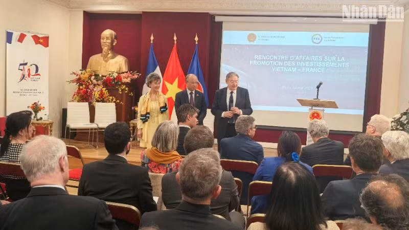 Ông Stève Gentili cho rằng Việt Nam đang có nhiều tiềm năng và điều kiện thuận lợi để trở thành điểm đến nổi bật về kinh doanh, đầu tư và tiến nhanh tới mục tiêu phát triển bền vững.