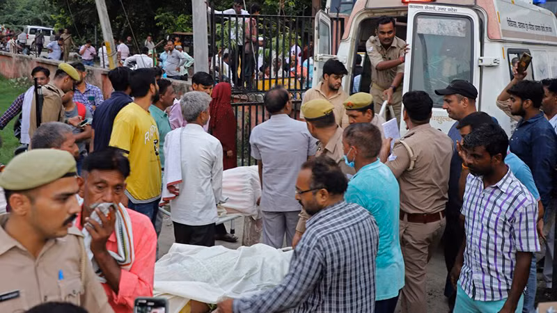 Giẫm đạp khiến hơn 120 người thiệt mạng tại Ấn Độ