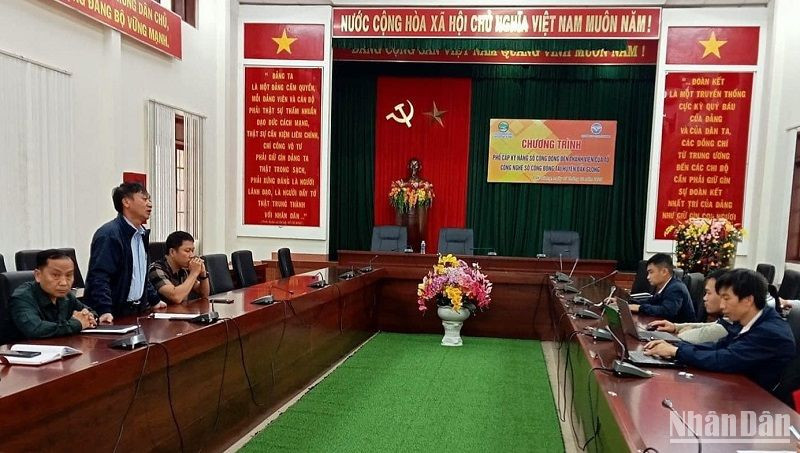 Sở Tài nguyên và Môi trường tỉnh Đắk Nông tăng cường công tác tập huấn cho các đơn vị trực thuộc về chuyển đổi số trong lĩnh vực đất đai.