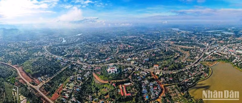 Luật Đất đai năm 2013 đã tạo hành lang pháp lý đồng bộ, chặt chẽ, khả thi cho việc khai thác, sử dụng hợp lý, tiết kiệm, hiệu quả nguồn lực đất đai.