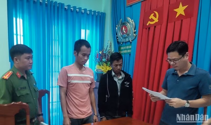 Hai đối tượng Tùng và Thực bị bắt tại thành phố Biên Hòa, tỉnh Đồng Nai.