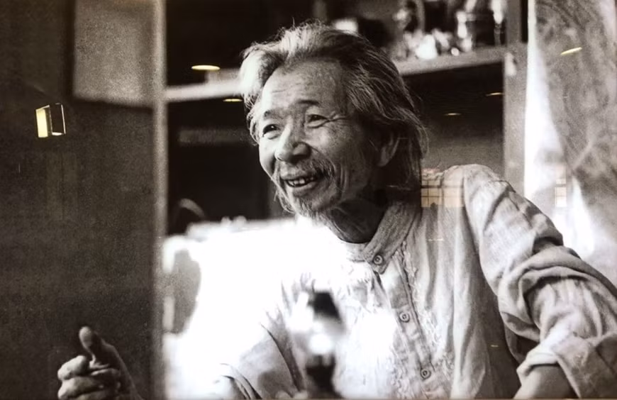 Nhạc sĩ Văn Cao qua ống kính của nghệ sĩ nhiếp ảnh Nguyễn Đình Toán. (Ảnh: Báo Quân đội nhân dân)