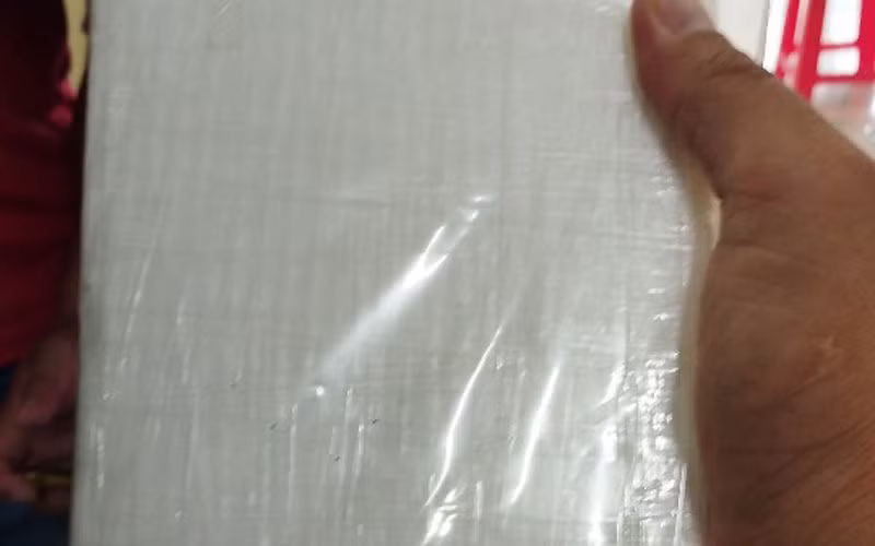 Một số gói sau khi giám định được khẳng định là ma túy.