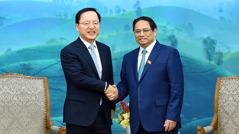 Thủ tướng Phạm Minh Chính tiếp ông Park Hark Kyu, Tổng Giám đốc phụ trách tài chính Tập đoàn Samsung Electronics.