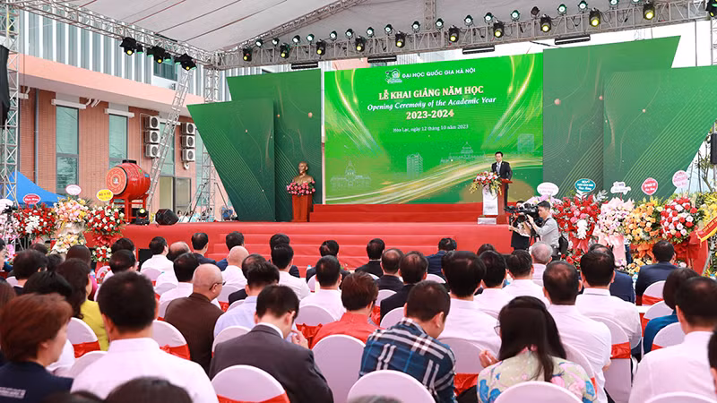 Toàn cảnh Lễ khai giảng