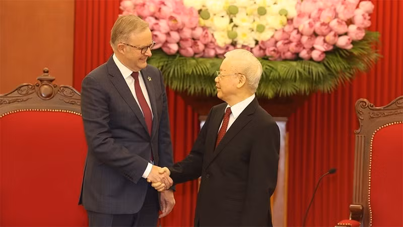 Tổng Bí thư Nguyễn Phú Trọng tiếp Ngài Anthôni Anbanidi, Lãnh đạo Công đảng Ôxtrâylia, Thủ tướng Ôxtrâylia thăm chính thức Việt Nam, ngày 4/6/2023. (Ảnh: TTXVN)