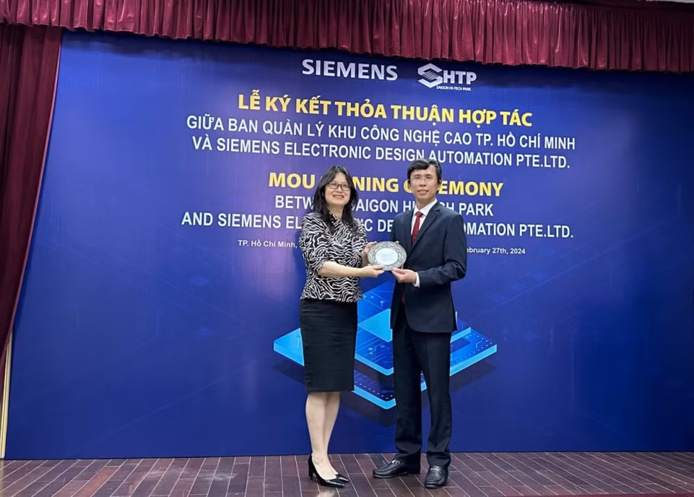 Lễ ký kết hợp tác giữa Siemens với Khu Công nghệ cao Thành phố Hồ Chí Minh (SHTP).