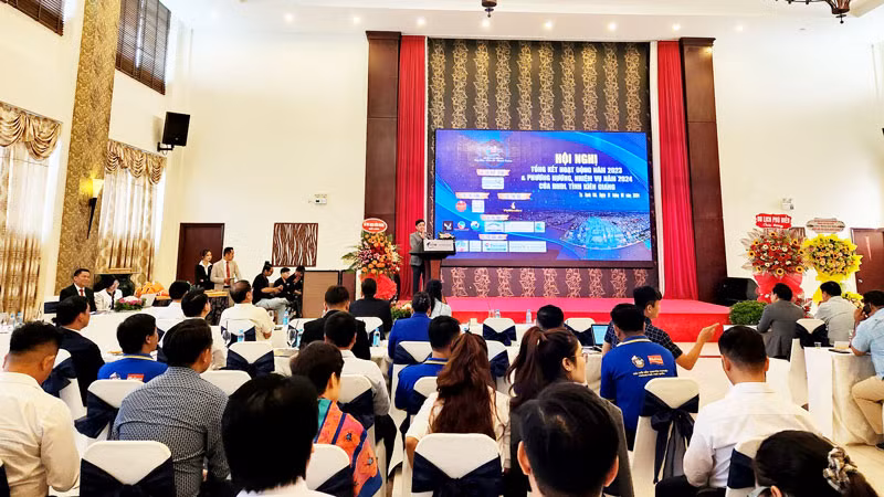 Quang cảnh hội nghị.