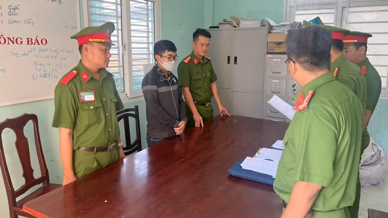 Kiên Giang: Bắt đối tượng huy động tiền để đáo hạn ngân hàng, chiếm đoạt hơn 2 tỷ đồng 