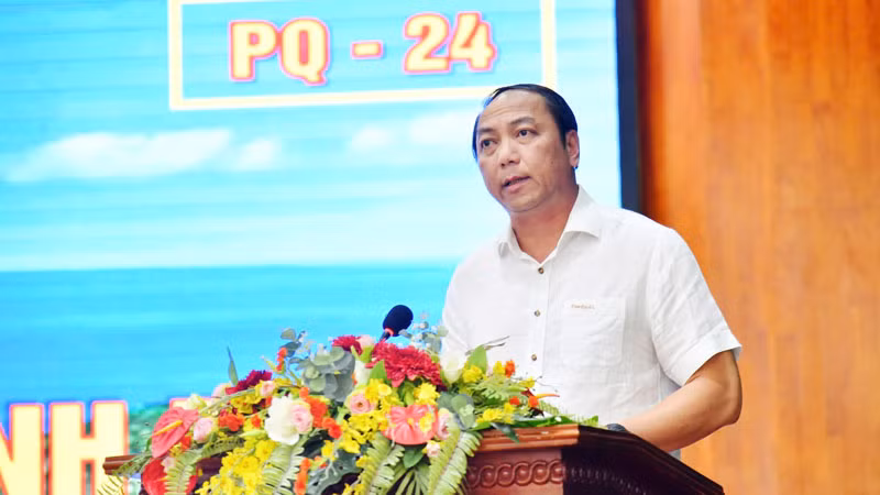 Chủ tịch Ủy ban nhân dân tỉnh Kiên Giang Lâm Minh Thành phát biểu tại buổi khai mạc diễn tập khu vực phòng thủ thành phố Phú Quốc năm 2024.