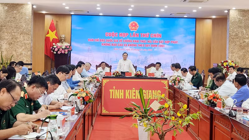 Phó Thủ tướng Chính phủ Trần Lưu Quang phát biểu chỉ đạo.