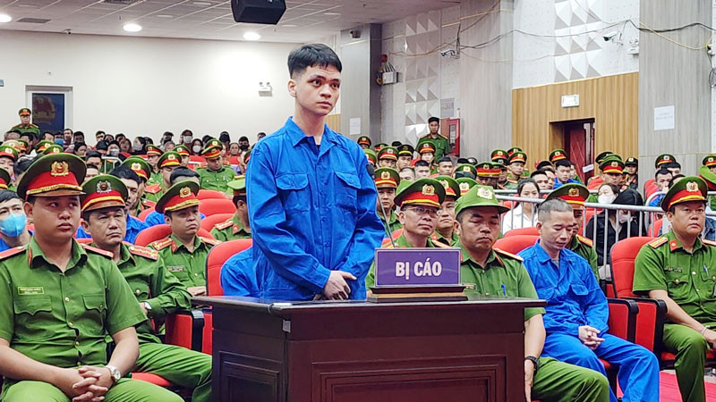 Bị cáo Đoàn Thiên Long. 