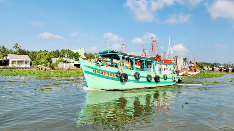 Tàu cá Kiên Giang ra khơi.