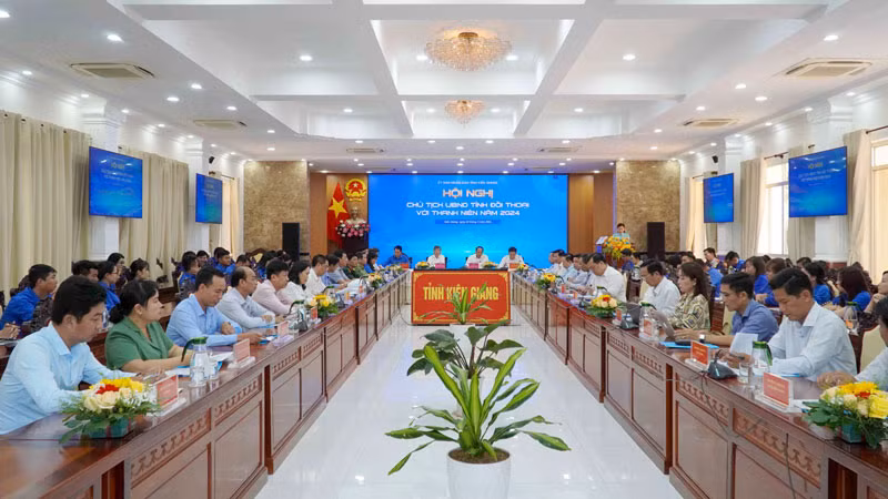 Quang cảnh buổi đối thoại.