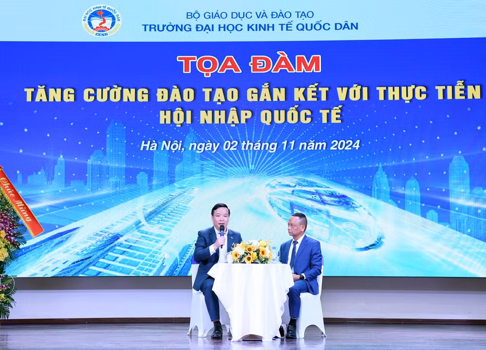 Tọa đàm tăng cường gắn với thực tiễn hội nhập quốc tế
